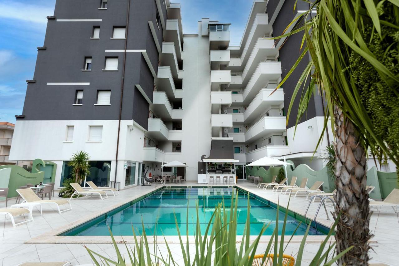Nero D'Avorio Apartments Rimini Esterno foto