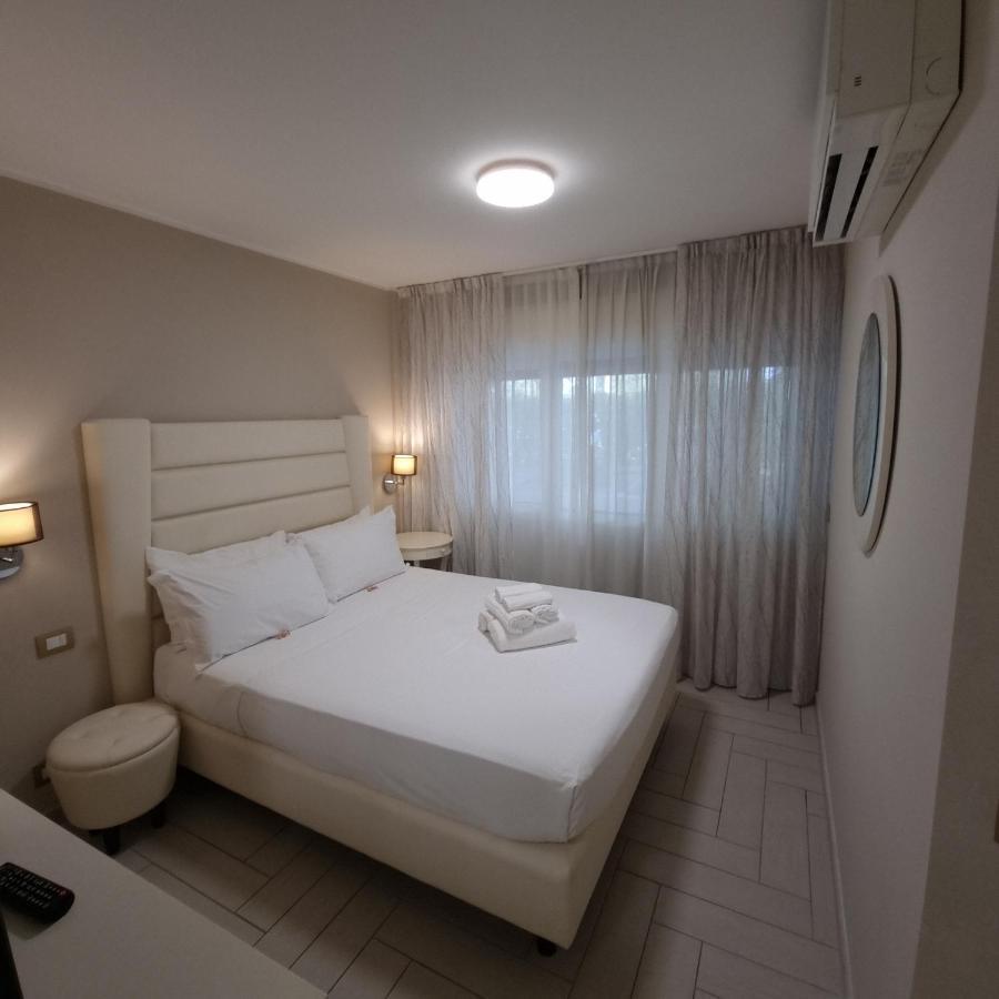 Nero D'Avorio Apartments Rimini Esterno foto