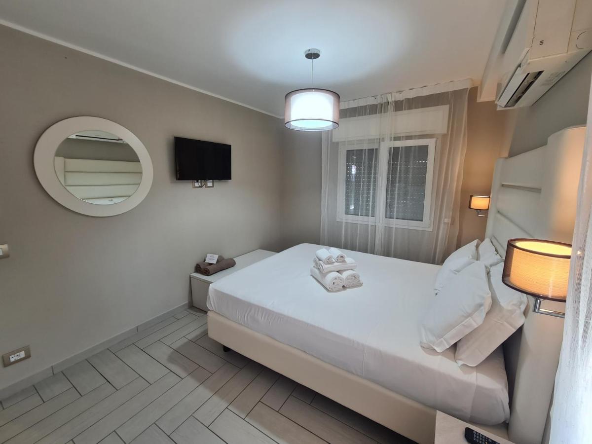 Nero D'Avorio Apartments Rimini Esterno foto