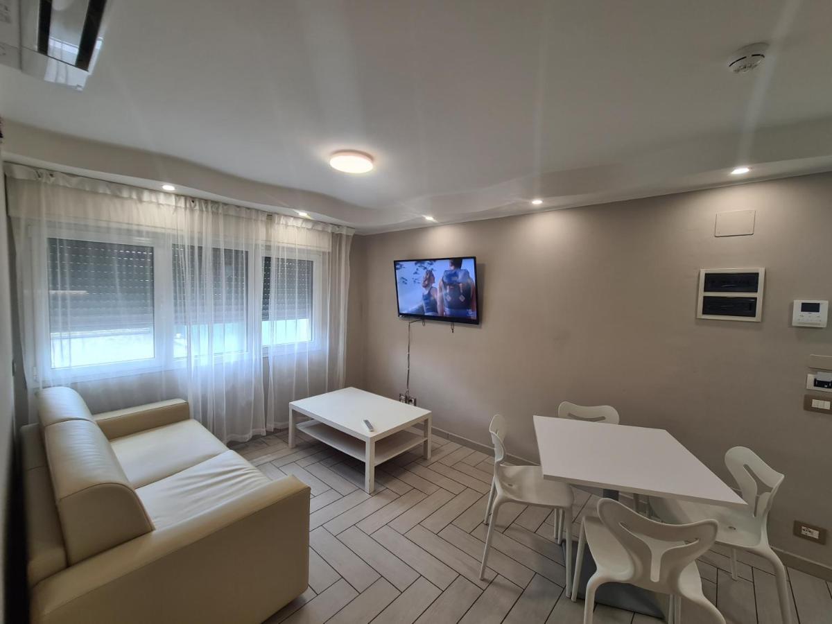 Nero D'Avorio Apartments Rimini Esterno foto